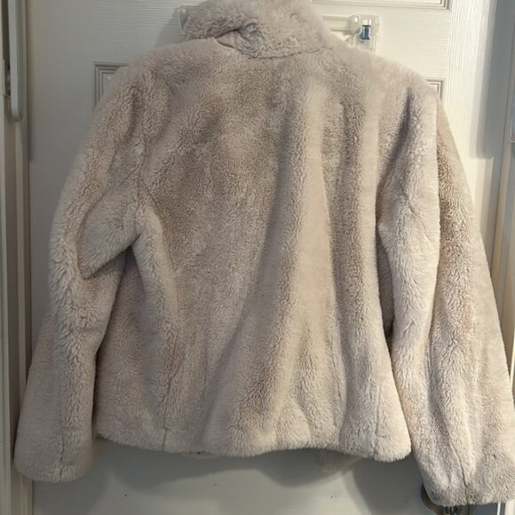 DKNY Faux Fur Short Jacket Coat Women’s S White - Picture 3 of 5
